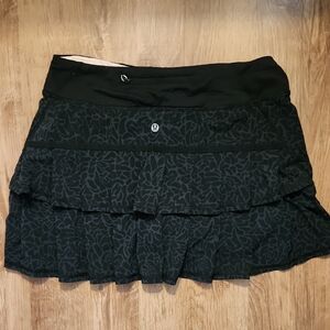 Lululemon black Printed Skort Size 6